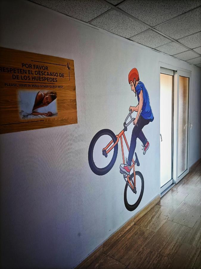 Hostal San Marcos San Martín de la Vega Esterno foto
